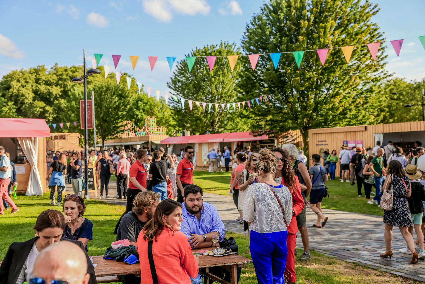 Atmosphere among the stands of Bordeaux Fête le Vin